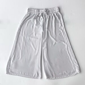 light grey relaxed fit flowy cropped pants, Babaton S